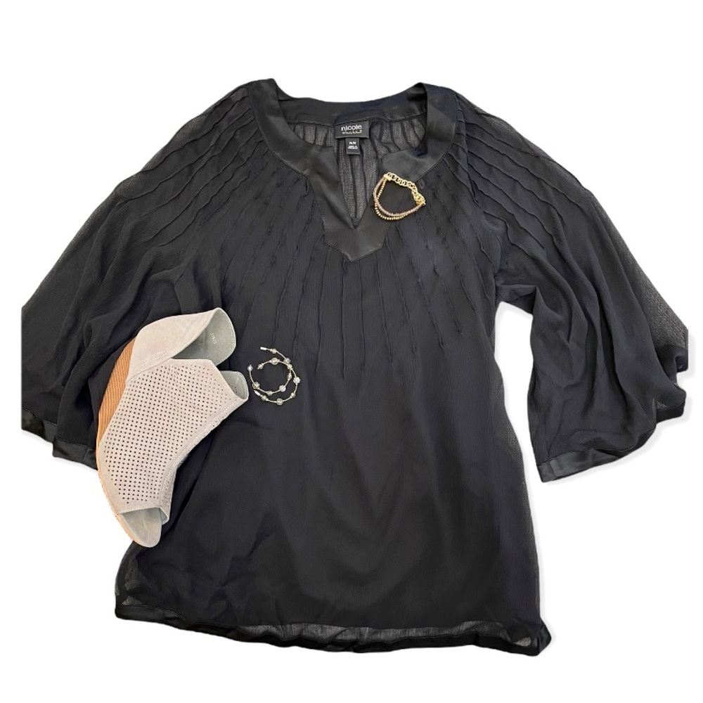 Nicole by Nicole Miller - dressy Blouse size M